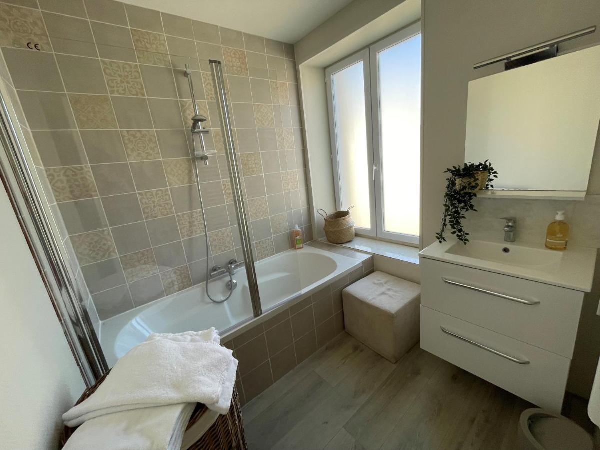 Arromanches D-Day Cottage Ngoại thất bức ảnh